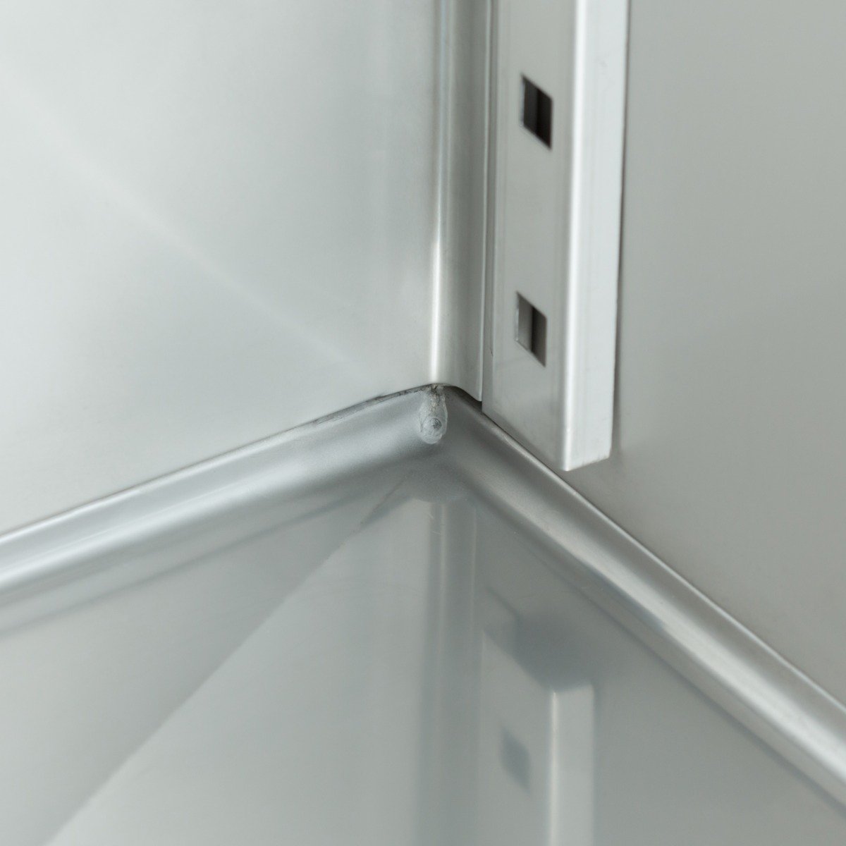 Freezer - 1400L - 6 Adjustable Shelves (2/1 GN) - on Wheels - incl Shelves - Image 6