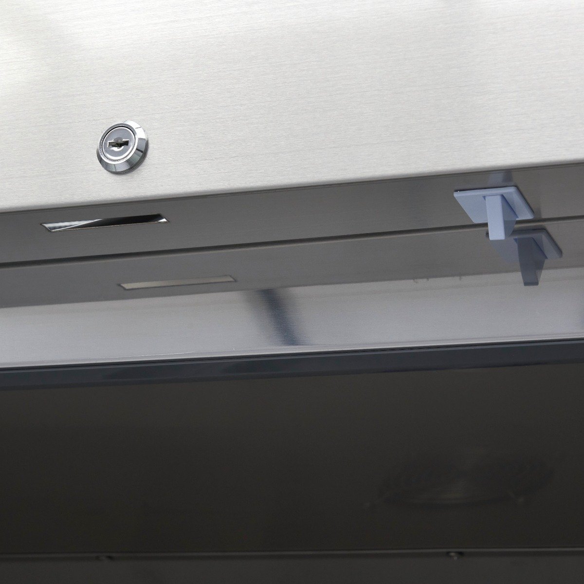 Freezer - 1200L - 6 Adjustable Shelves (2/1GN) - Stainless Steel - with Glass Door - Image 8