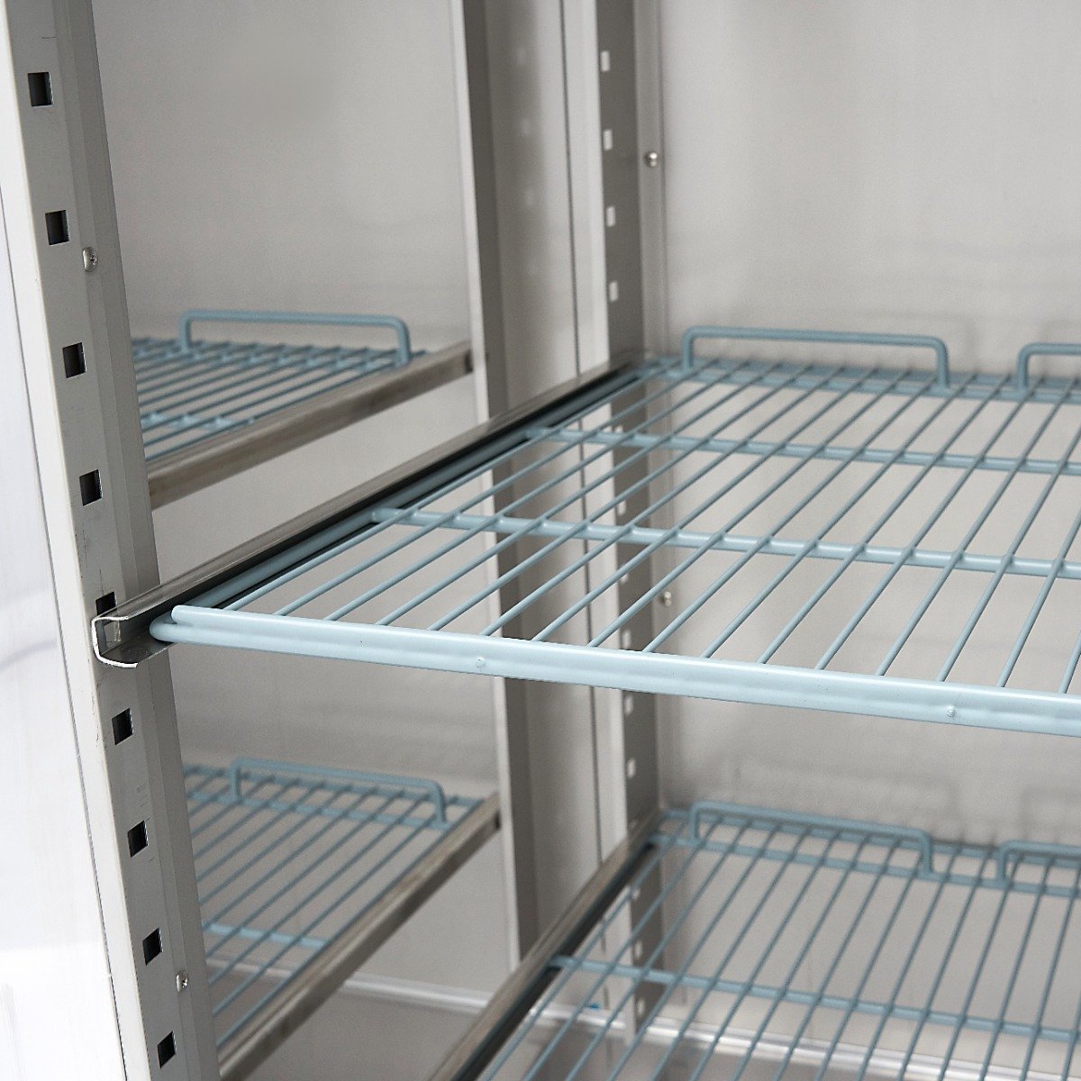 Fridge - 1400L - 6 Adjustable Shelves (2/1 GN) - Stainless Steel - with Glass Doors - Image 3